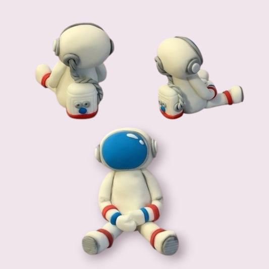 Astronaut & Rocket Cake Topper Set β Custom Space Theme (Edible)